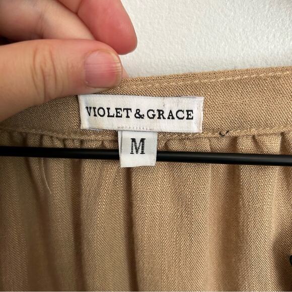 Violet & Grace Embroidered Button Up Top Tan Size M - Picture 8 of 9